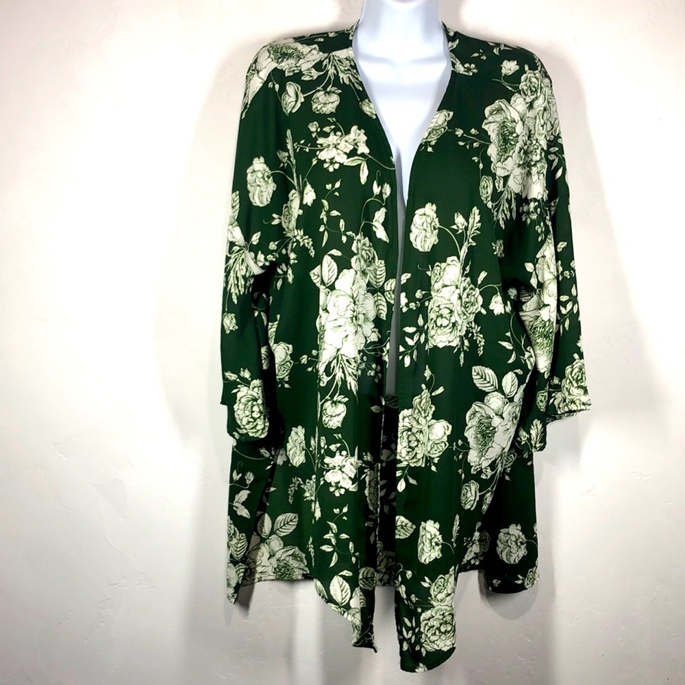 Peach Love California green kimono‎ size medium